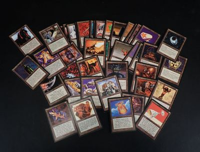 beaucoup de cartes sur la table