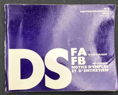 une image représentant un livre violet avec des lettres blanches sur un fond noir
