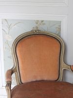 PAIRE DE FAUTEUILS de style Louis XV en bois mouluré, sculpt… (photo 6)