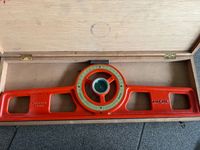 un laser rotatif NEDO type F24 dans sa mallette d'origine (photo 2)
