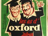 une vieille affiche de cinéma représentant deux hommes portant une toge et un chapeau de diplômé