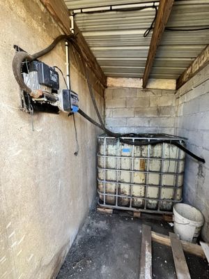 a tank of water in the corner of a room