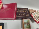 de nombreux livres qui se trouvent ensemble sur la table