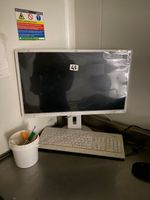 Un ordinateur PC FUJITSU - Une imprimante BROTHER
