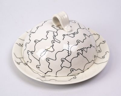 Ernestine SALERNO - ITALY, Cloche à fromage sur plateau en p…