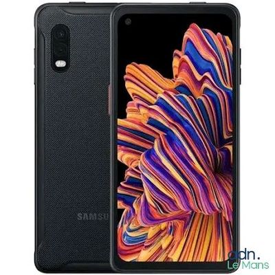 Le Samsung Note 10 Lite est un smartphone équipé d'un module photo amovible et d'un double appareil photo arrière.