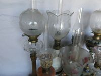 Ensemble de 7 lampes à pétrole fûts en céramique, métal et v… (photo 5)