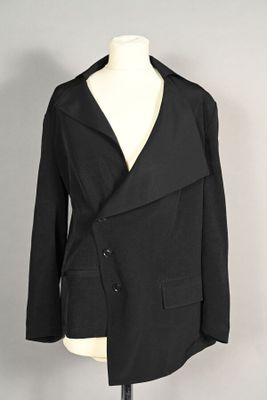 Y'S. Veste noire en triacétate et polyester, col découpé en …