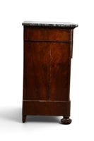 COMMODE en acajou et placage d'acajou flammé, elle ouvre à q… (photo 3)