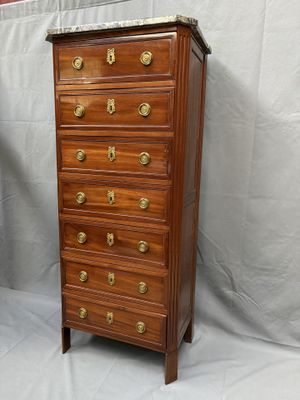 une image d'une commode en bois avec un plateau en marbre