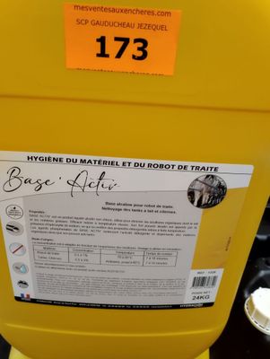 10 Bidons de BASE ACTIV (hygiène matériel et robot de traite), - Photo 1