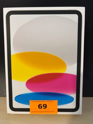une image représentant une boîte sur laquelle figure un iPad d'Apple
