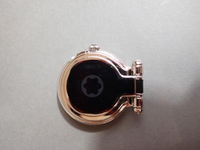 MONTBLANC. Réveil de voyage en métal argenté.