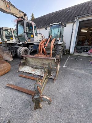 Chargeur ATLAS type 75 S équipé godet et fourche - Heures: 1148 - Photo 1