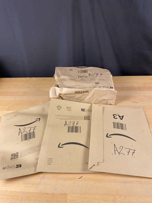 Lot de 4 colis Mystère (Retour Amazon,NPAI ,Adresse incomplè…