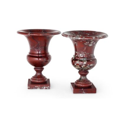 Paire DE Grands Vases EN Marbre Rouge Lagon, 20e SIÈCle