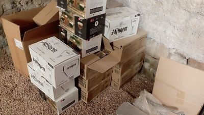 SUR DESIGNATION : Un petit lot de verres publicitaires embal…