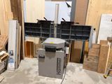 a machine that is sitting in the middle of a room