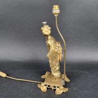 Pied de lampe en bronze doré à décor d'une japonaise en kimo… (photo 3)
