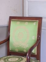 PAIRE DE FAUTEUILS en acajou et placage d'acajou à dossier d… (photo 4)
