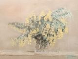 un tableau représentant un vase avec des fleurs jaunes posé sur une table