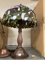 Lampe style TIFFANY. Haut. 45. Vente judiciaire faite aux fr…