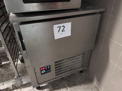 deux fours superposés