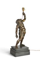 LAMPE (pieds de) en bronze patiné figurant le Silène, satyre…