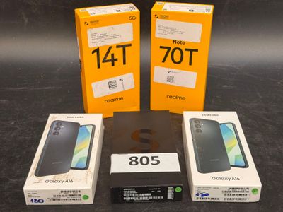 trois cartons de Samsung Galaxy A70 et un carton de Samsung Galaxy A70