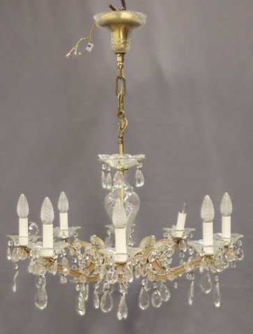 Lustre à pampilles à huit bras de lumière H : 84 x 72