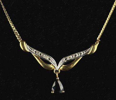 Collier en or jaune avec pendentif en saphir - Élégance intemporelle