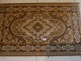 un tapis posé à même le sol