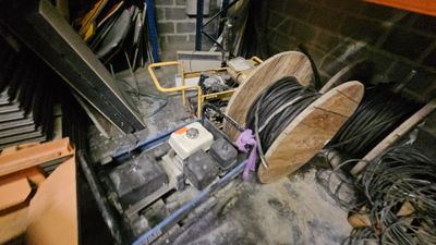 a pile of wires and wires in a room