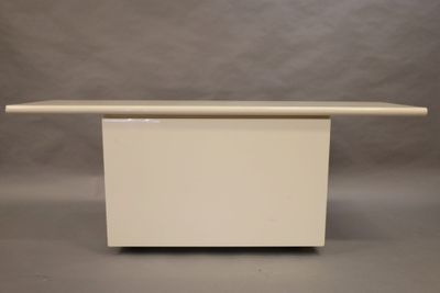 ACERBIS International : Buffet-console en bois laqué