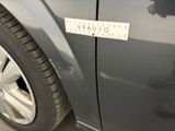 a sticker that says vauto on the side of a car