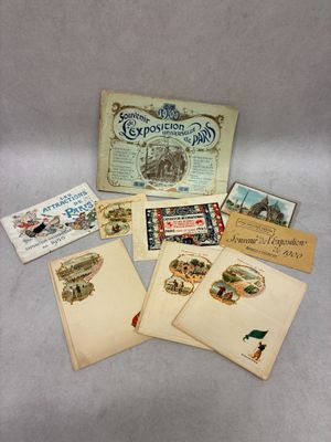 un assortiment de cartes postales et d'enveloppes datant du début du XXe siècle