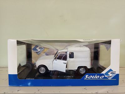 Voiture de collection de marque SOLIDO - modèle : Renault4… - Photo 1