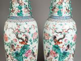 paire de vases chinois ornés d'oiseaux et de fleurs