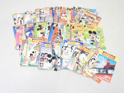 beaucoup de livres pour enfants sur la table