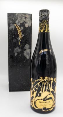 an image of a bottle of wine with a box in the background