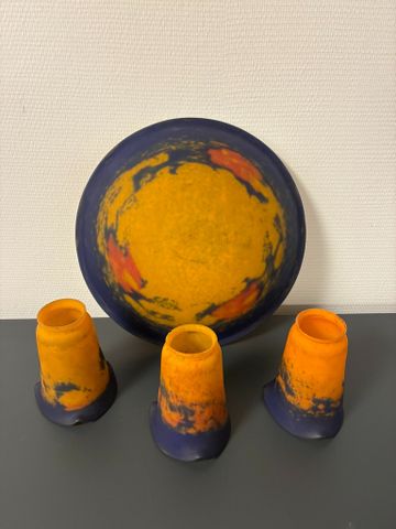 NOVERDY France – Suite de 3 verres de lampe marmoréen teinté oran...