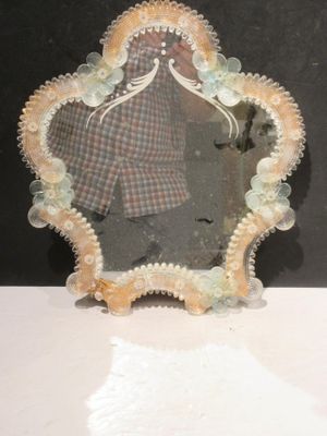 a picture of a picture of a person in a mirror
