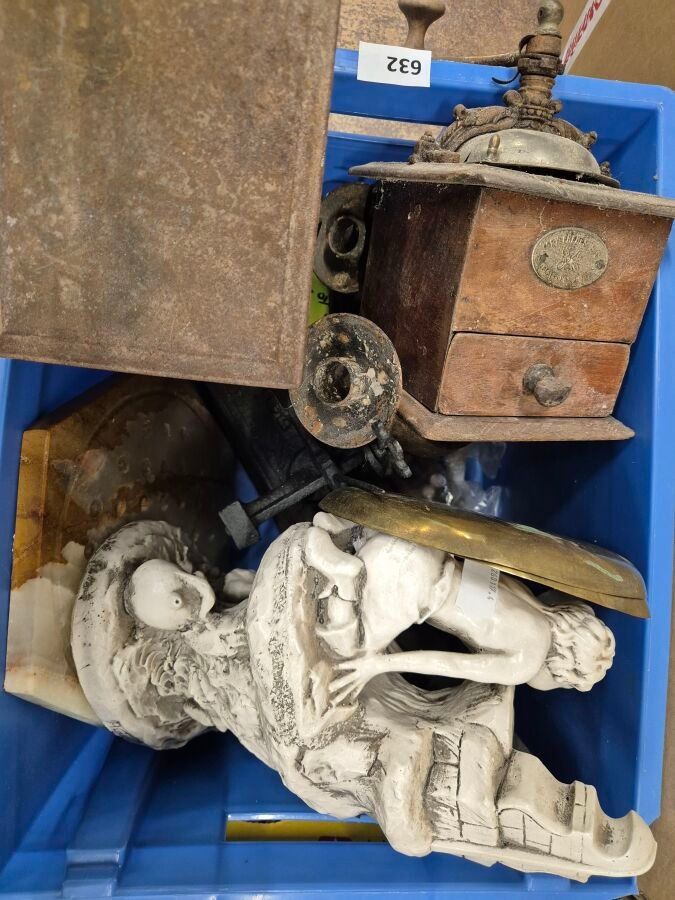 Objets d'art & Curiosités