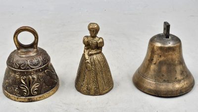 268 / G4 / Trois sonnettes de table en bronze. - Photo 1