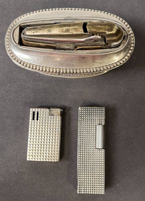 Lot de 3 briquets en métal argenté