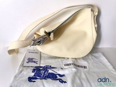 Burberry Sac "Small Knight" à bandoulière en cuir de veau gr…