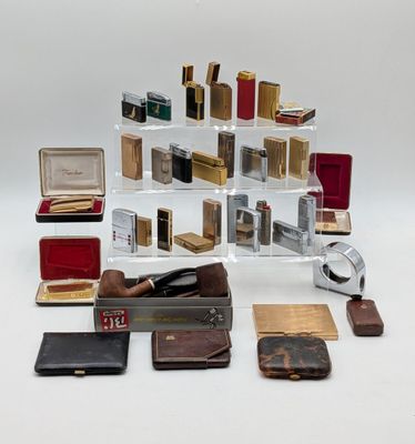 a lot of different items that are sitting on a table