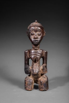 Figure d'ancêtre féminine destinée à la protection familiale…