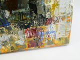 une peinture représentant un paysage urbain sur un support blanc