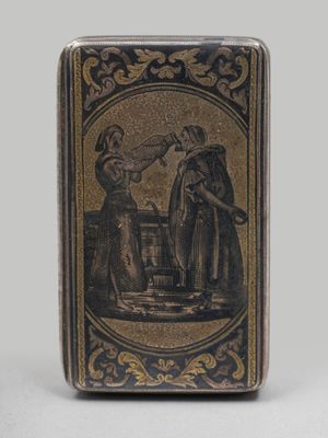 un étui à cigarettes ancien orné d'une image représentant une femme et un homme